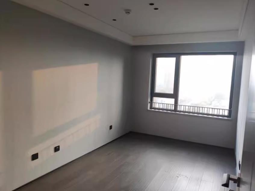 丽都悦府1号楼302室
